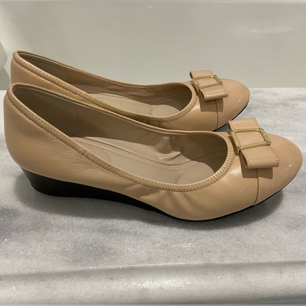 Sz 9 Cole Haan Nude Leather Ballet Closed Toe Wedges - Never Worn - Brand New